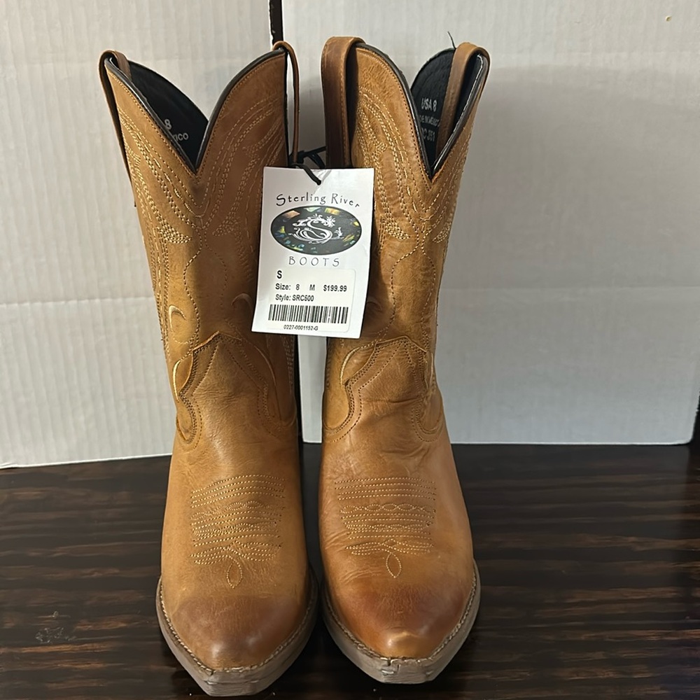Distressed sterling river cowgirl/cowboy boots size 8 women